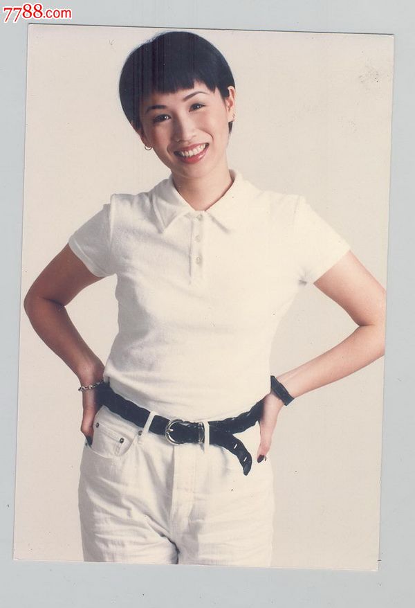刘晓彤*版80-90年代明星照约13x9cm一半大小,最后胶片时代里的明星