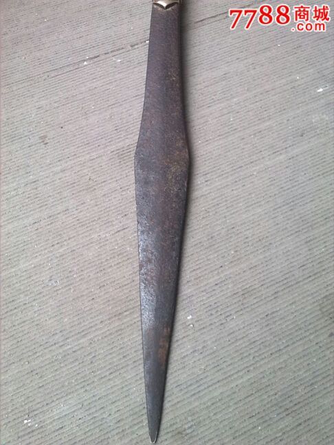 罕见明代绝品大金钟长矛