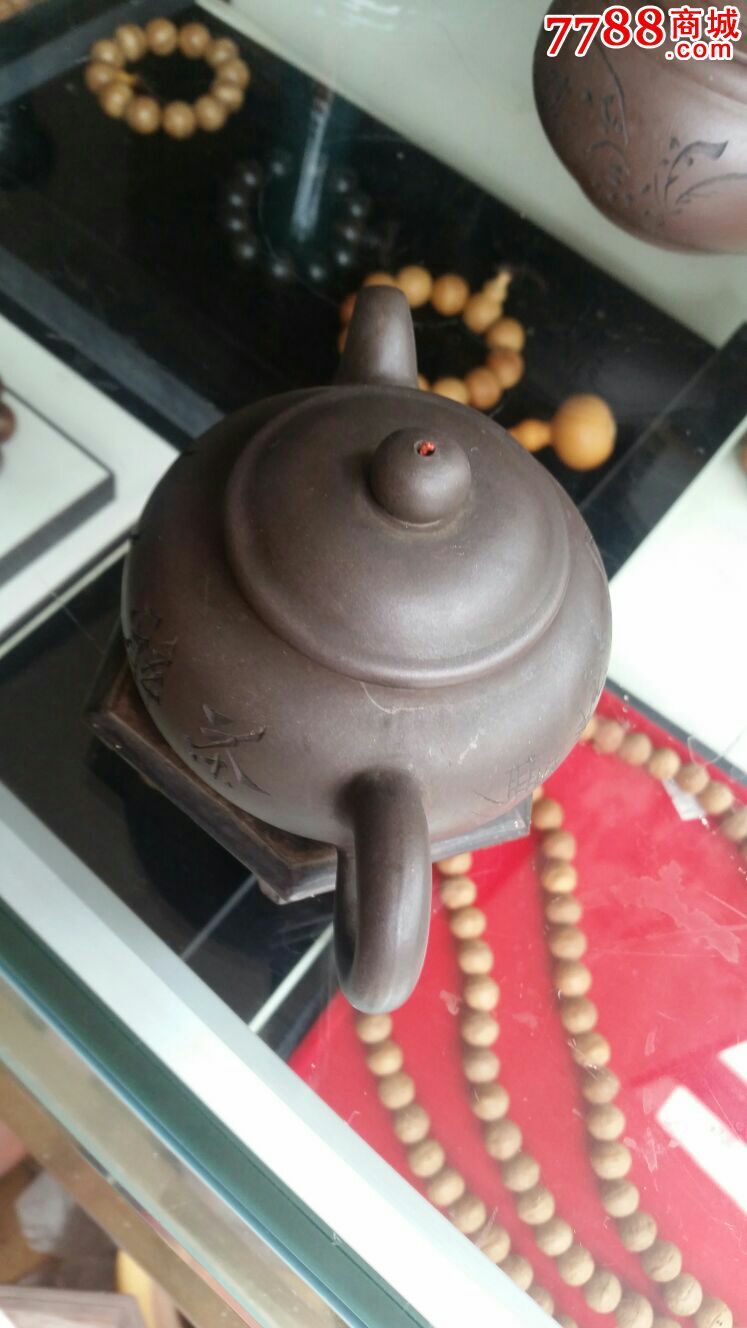 宜兴名家《小石》刻紫砂壶一把