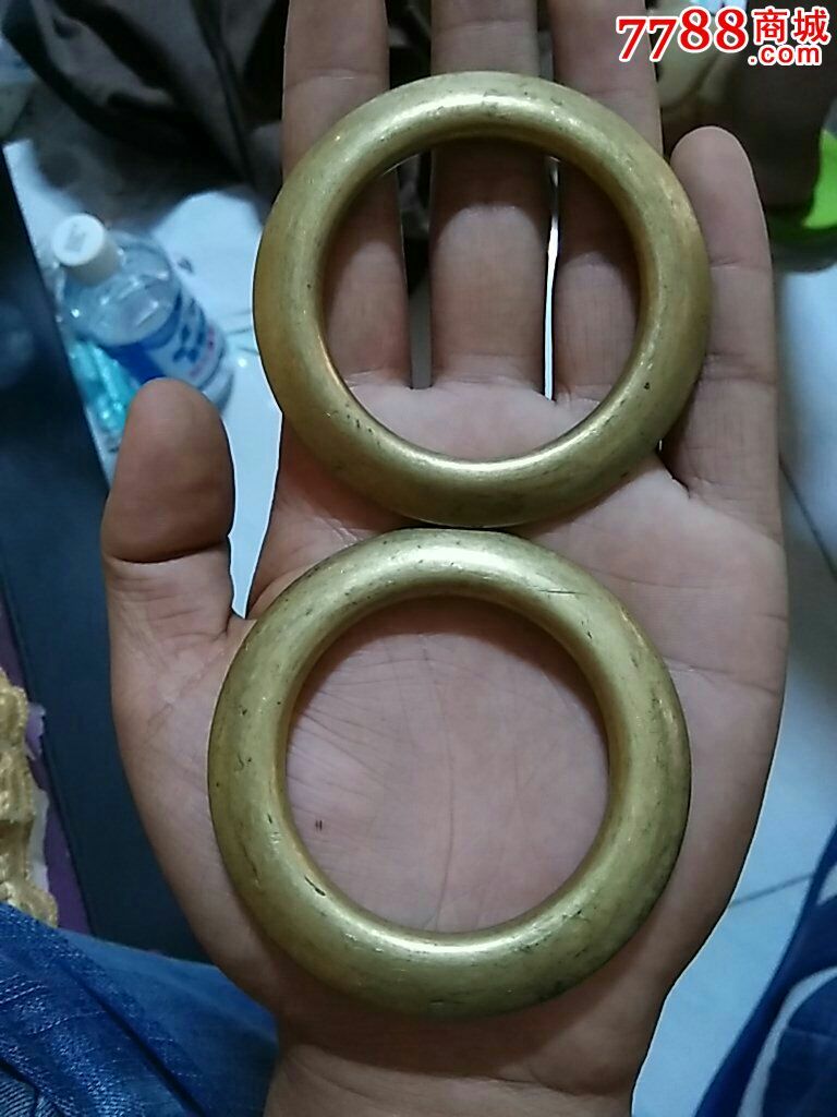 铜圈一对