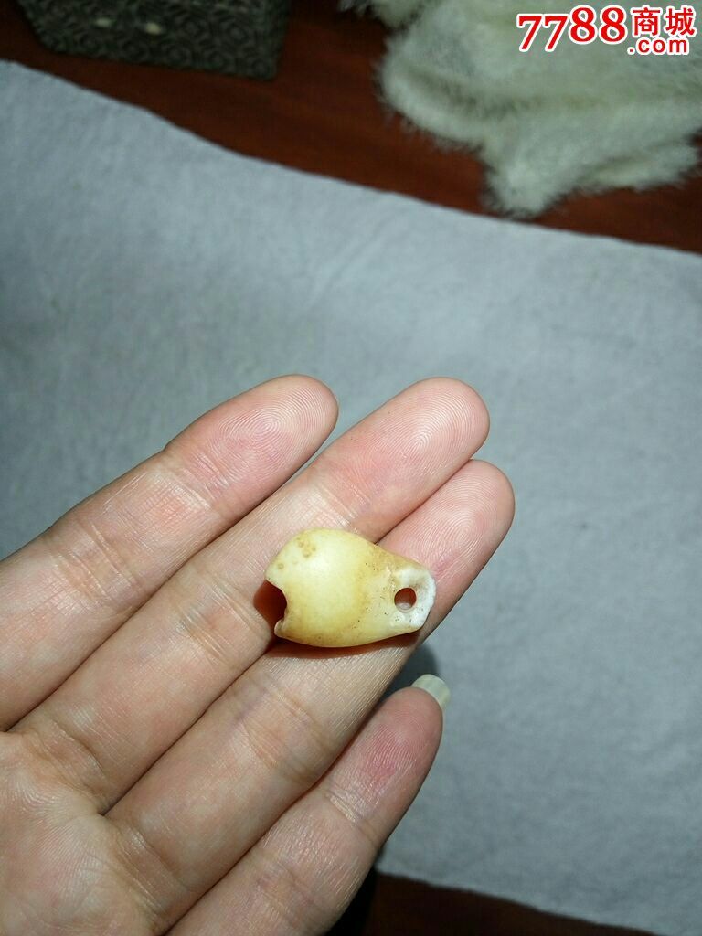 阿拉善玛瑙天然佛牙